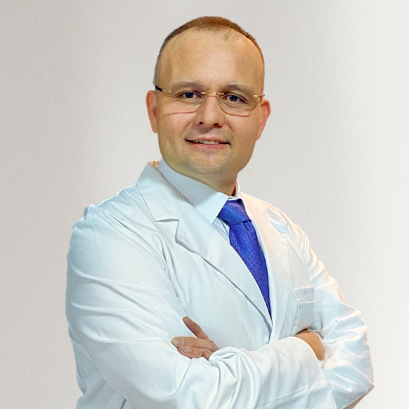 Dr. Romulo Febres